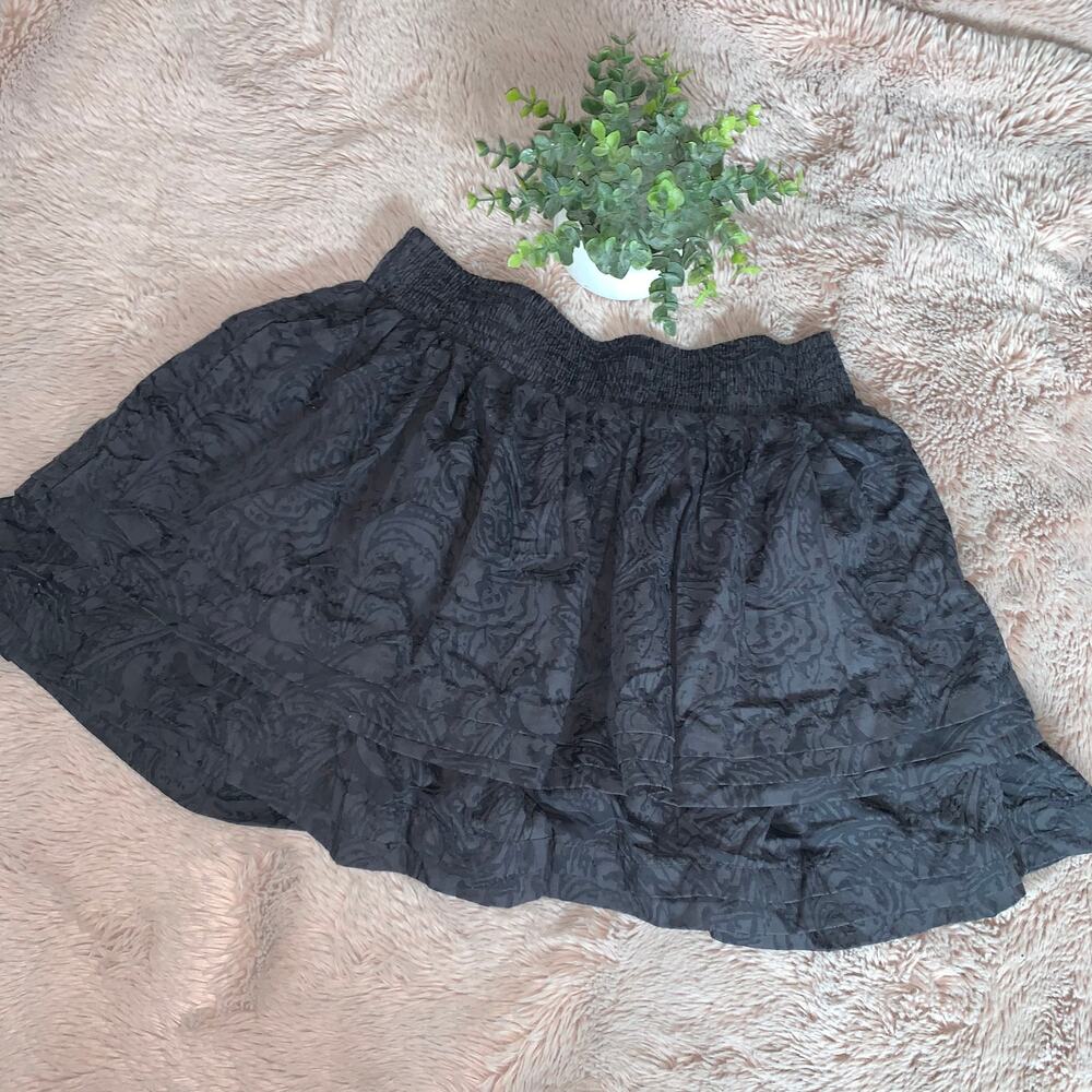 Aeropostale Navy Blue Tiered Ruffle Paisley/Floral Print Skirt Size: Large